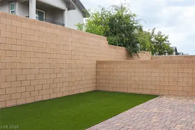 309 Andamento Place, Henderson, NV 89015 Yard