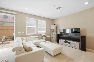 5321 Lazy Breeze Avenue, Las Vegas, NV 89118 Living Room