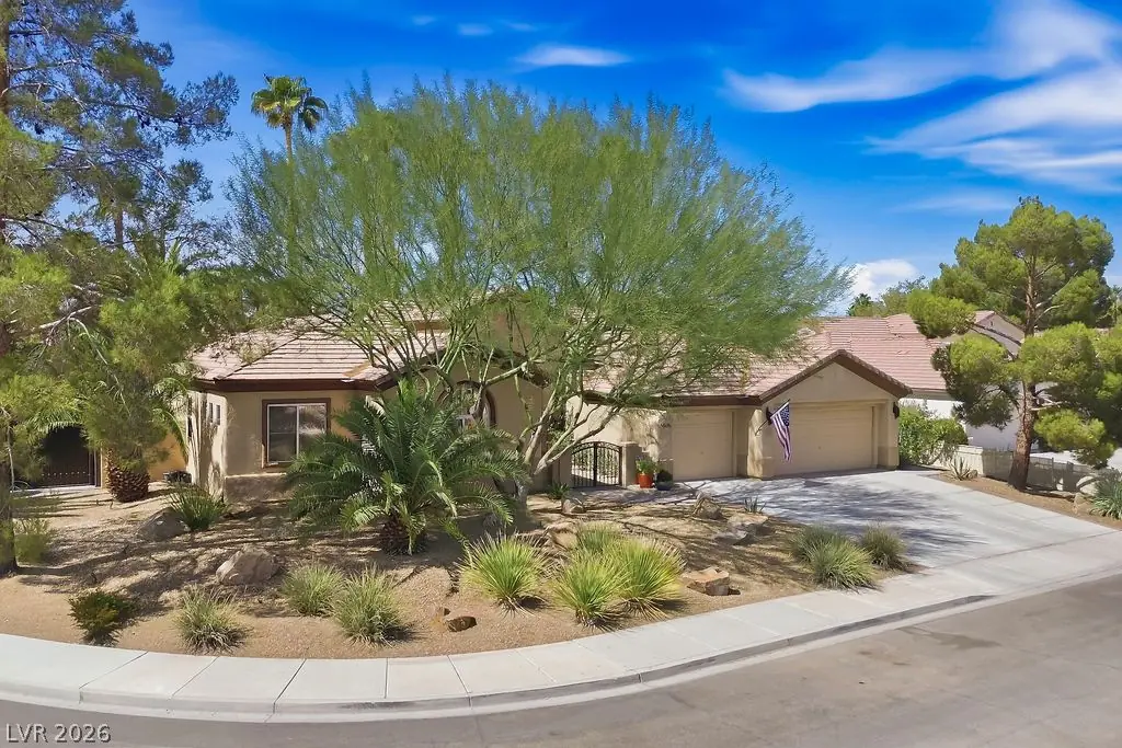 3805 Old Orchard Court, Las Vegas, NV 89108