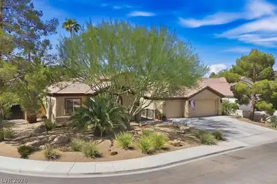 3805 Old Orchard Court, Las Vegas
