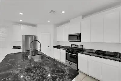 2406 Bellinzona Place, Henderson, NV 89044 Kitchen