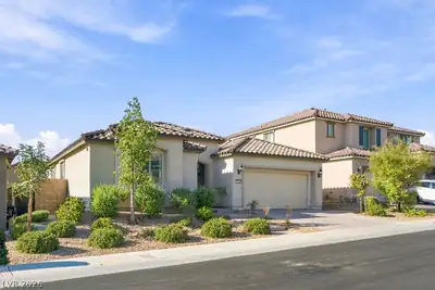9945 Bristlecone Skye Avenue, Las Vegas