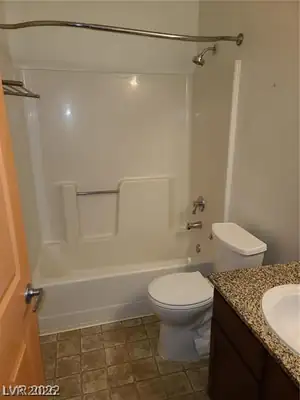 5122 South Jones Boulevard 104, Las Vegas, NV 89118 Bathroom