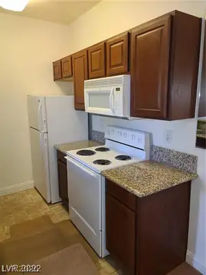5122 South Jones Boulevard 104, Las Vegas, NV 89118 Kitchen