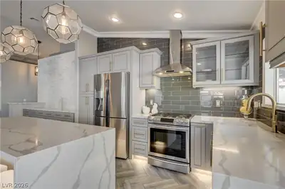 886 Cline Cellars Avenue, Las Vegas, NV 89123 