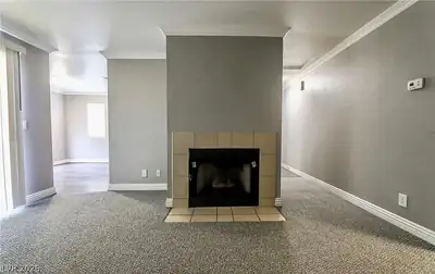 2700 North Rainbow Boulevard 2137, Las Vegas, NV 89108 Living Room