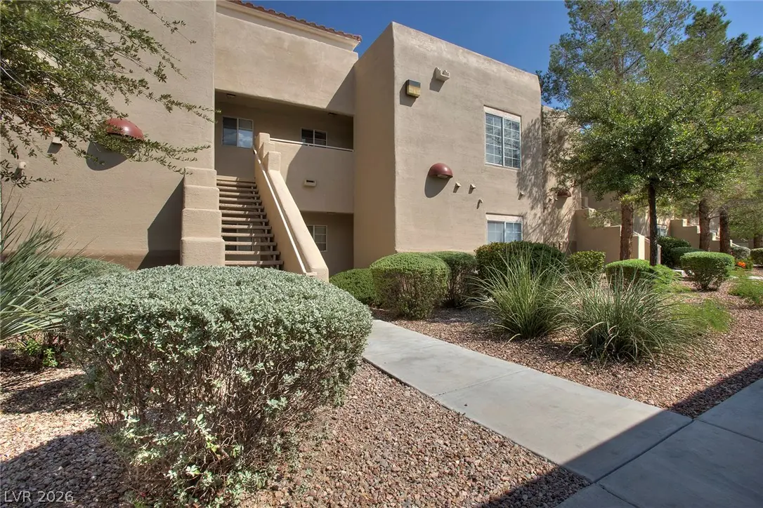 1908 TIERRA VISTA Drive 204, Las Vegas, NV 89128