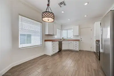 2851 Sapphire Desert Drive, Henderson, NV 89052 Kitchen