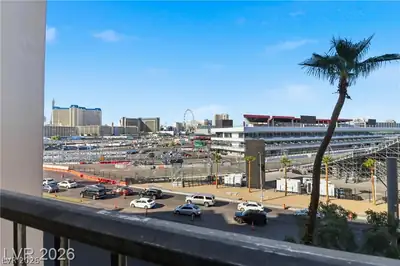 205 East Harmon Avenue 508, Las Vegas, NV 89169 Balcony
