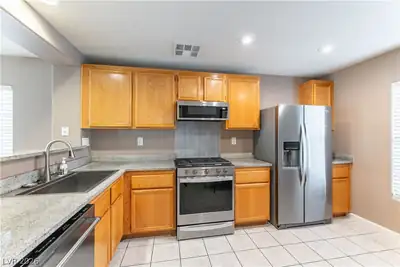 8312 Golden Amber Street, Las Vegas, NV 89139 Kitchen