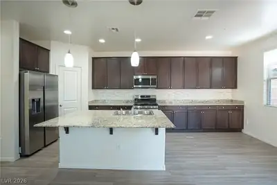 10213 Yarmouth Sea Court, Las Vegas, NV 89166 Kitchen
