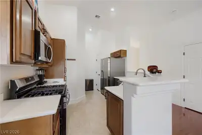 5545 Dueces Wild Court 101, Las Vegas, NV 89122 Kitchen