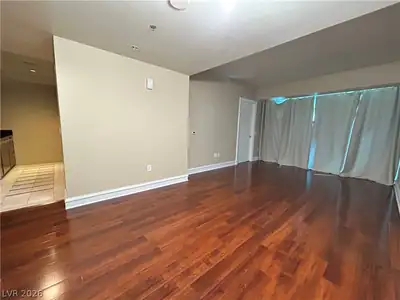 2700 Las Vegas Boulevard 707, Las Vegas, NV 89109 Living Room