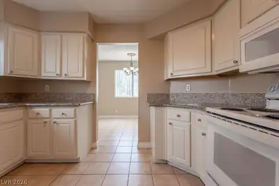 3151 Soaring Gulls Drive 2177, Las Vegas, NV 89128 Kitchen