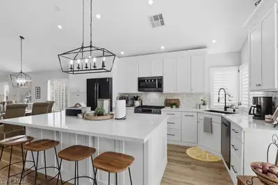 8213 Fawn Brook Court, Las Vegas, NV 89149 Kitchen
