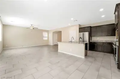 2915 Caxton Grove Drive, Henderson, NV 89052 Kitchen
