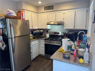 8036 Celestial Avenue 101, Las Vegas, NV 89128 Kitchen