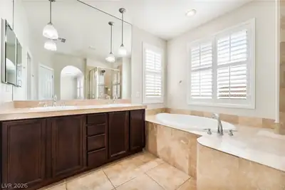 11577 Hadwen Lane, Las Vegas, NV 89135 Primary Bathroom