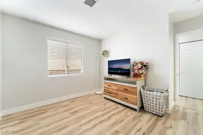 124 Almendio Lane, Henderson, NV 89074 Bedroom
