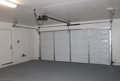 6820 Sweet Pecan Street, Las Vegas, NV 89149 Garage