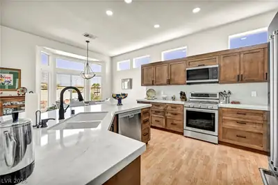 10020 Villa Ridge Drive, Las Vegas, NV 89134 Kitchen