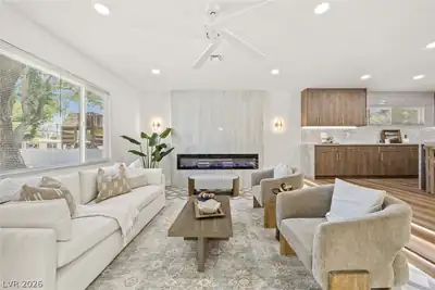 1242 Campbell Drive Las Vegas, NV 89102