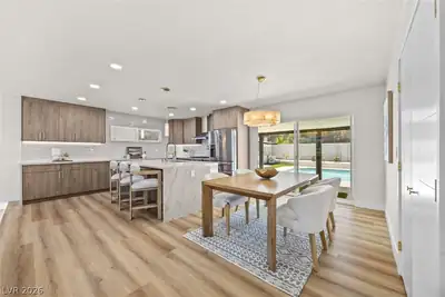 1242 Campbell Drive, Las Vegas, NV 89102 Dining Area