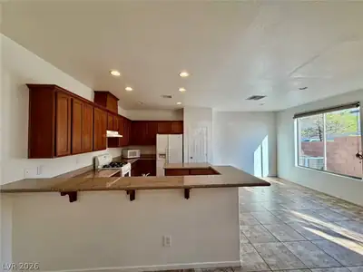 10029 Bonterra Avenue, Las Vegas, NV 89129 Kitchen
