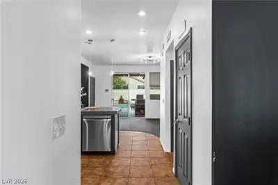 688 Canfield Point Avenue, Las Vegas, NV 89183 Kitchen
