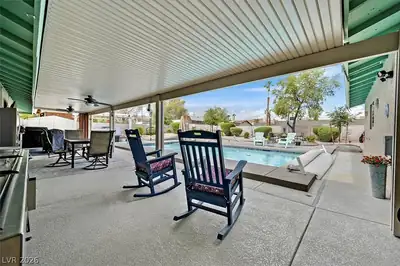 6824 Adobe Court, Las Vegas, NV 89146 Patio