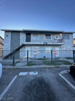 2121 Oceanus Lane 2, Las Vegas, NV 89115 Front of Structure