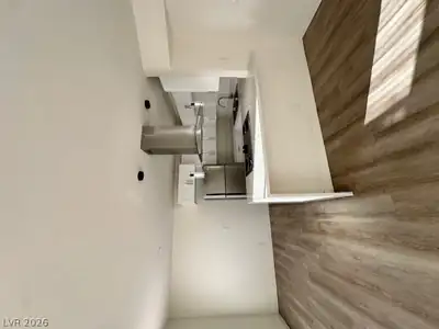 2121 Oceanus Lane 2, Las Vegas, NV 89115 Kitchen