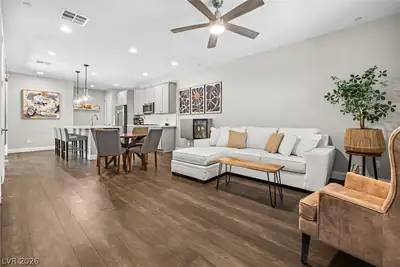 44 Kimberlite Drive, Henderson, NV 89011 Living Room