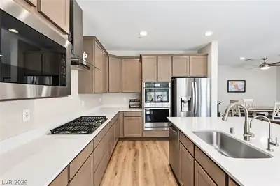 31 Cresta Villa Court, Henderson, NV 89011 Kitchen
