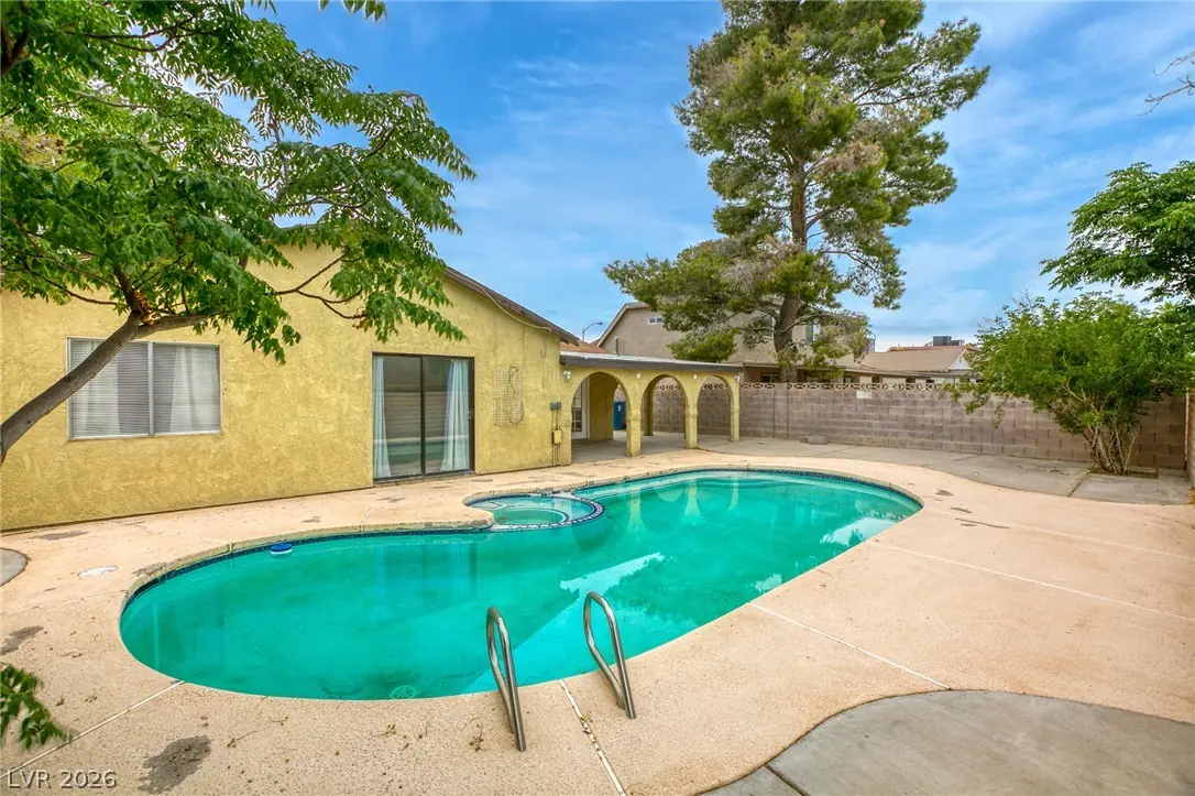 4828 Knollwood Drive, Las Vegas, NV 89147