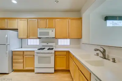 1864 High Mesa Drive, Henderson, NV 89012 Kitchen