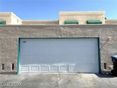 6750 Del Rey Avenue 130, Las Vegas, NV 89146 Garage