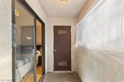 5171 Caliente Street 131, Las Vegas, NV 89119 Patio