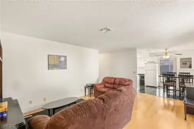 5171 Caliente Street 131, Las Vegas, NV 89119 Living Room