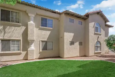 6836 Elm Creek Drive 201, Las Vegas, NV 89108 Back of Structure
