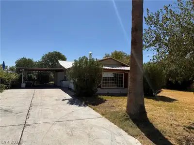 1635 Anasazi Avenue, Logandale, NV 89021 
