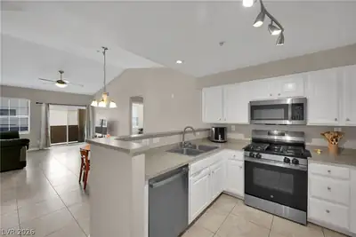 8777 West Maule Avenue 2109, Las Vegas, NV 89148 Kitchen