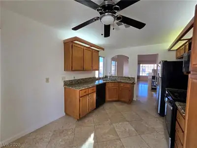 755 Panhandle Drive, Henderson, NV 89014 Kitchen