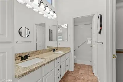 2087 Angel Falls Drive, Henderson, NV 89074 Primary Bathroom