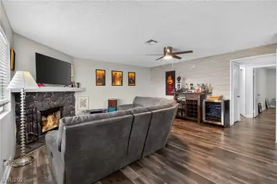 1341 Pinto Rock Lane 202, Las Vegas, NV 89128 Living Room