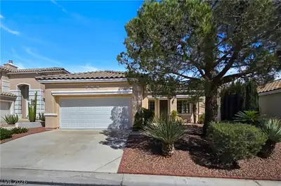 10104 Pinnacle View Place, Las Vegas, NV 89134 Front of Structure