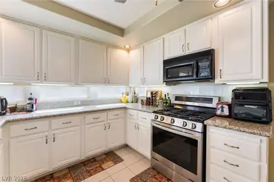 6504 Deer Hollow Street, Las Vegas, NV 89149 Kitchen