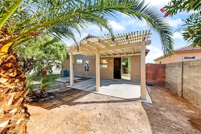 2906 Pumpkin Harvest Avenue, North Las Vegas, NV 89031 Patio