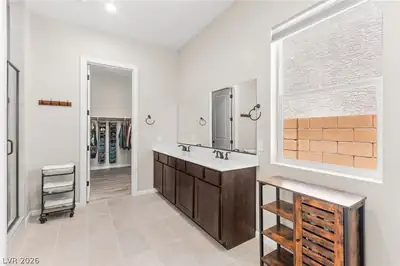8956 Skye Canyon Ranch Street, Las Vegas, NV 89166 Primary Bathroom