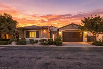 286 Lindura Court, Las Vegas